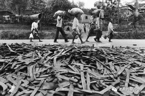 老照片揭示1994年卢旺达大屠杀, 100天, 100万人丧命