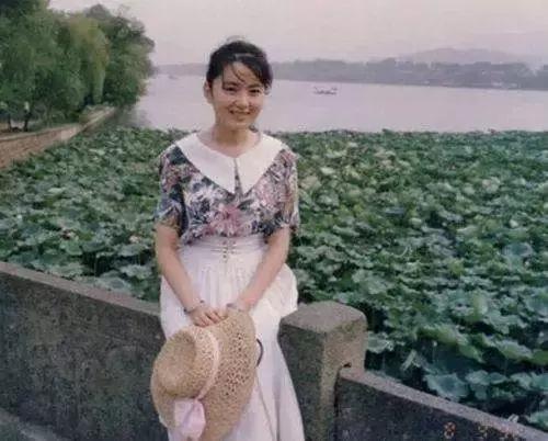 12张老照片：想不到80年代的中国女性那么美！