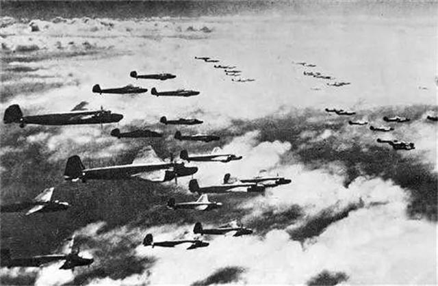 日本天皇下令实施重庆大轰炸，为什么要对重庆长达2000余次的空袭