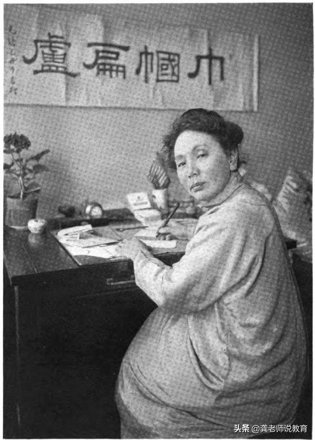 她是中国近代第一位女留学生，首位女医生，她缔造了传奇一生